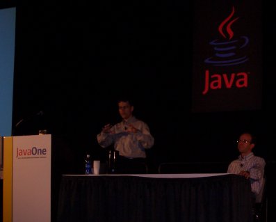 Michael Maretzke spricht auf der JavaOne 2004